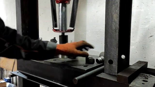 Renault Scenic 2. Как снять рулевую рейку. Как заменить сайлентблоки рычагов и подрамника смотреть онлайн