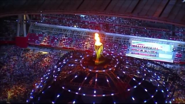 Флешмоб Человек Вставай. Закрытие Летней Универсиады 2013 в Казани смотреть онлайн