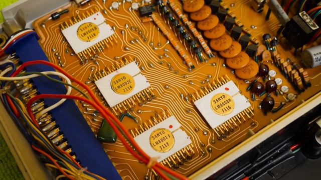 1971's Smallest Battery-Powered Calculator: Dictaphone 1680 смотреть онлайн