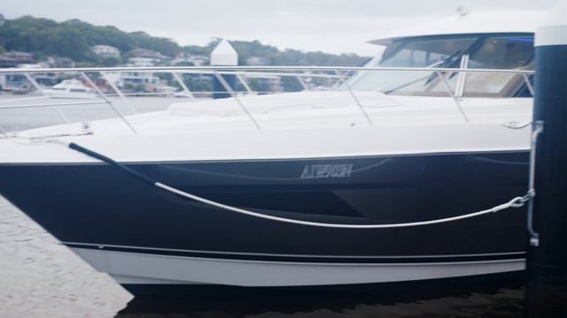 Riviera 5400 Sport Yacht Platinum - Flagship International смотреть онлайн