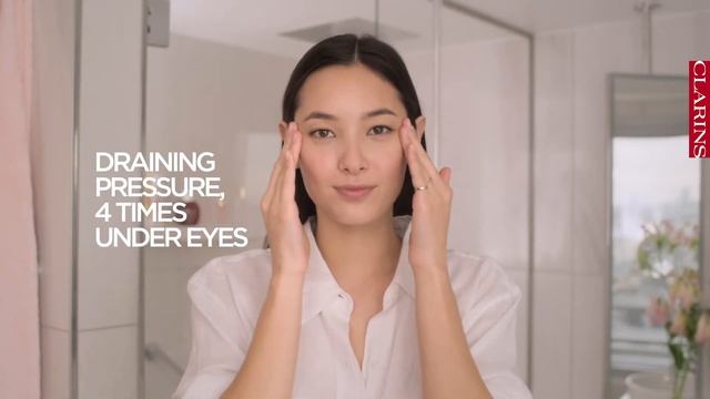 CLARINS︱如何使用眼部護理產品 смотреть онлайн