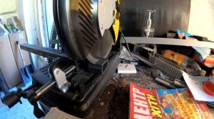 Монтажная пила DeWalt DW872 | Видео в Slow Motion | Xiaomi Yi 4k