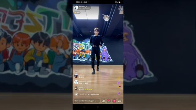 First Blitzers JINHWA's solo practice room dance live on Tiktok смотреть онлайн
