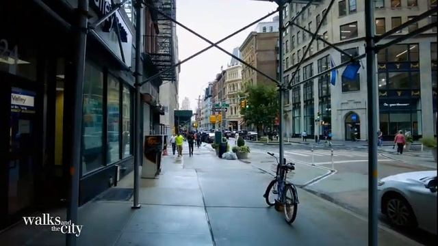 Rainy Day in NEW YORK CITY ?Broadway NYC Walking tour смотреть онлайн