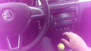 Шкода рапид. Включение задней передачи