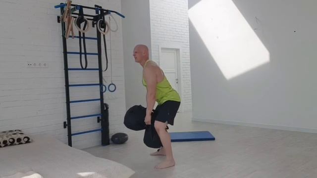 Тренировка со спортивной сумкой смотреть онлайн