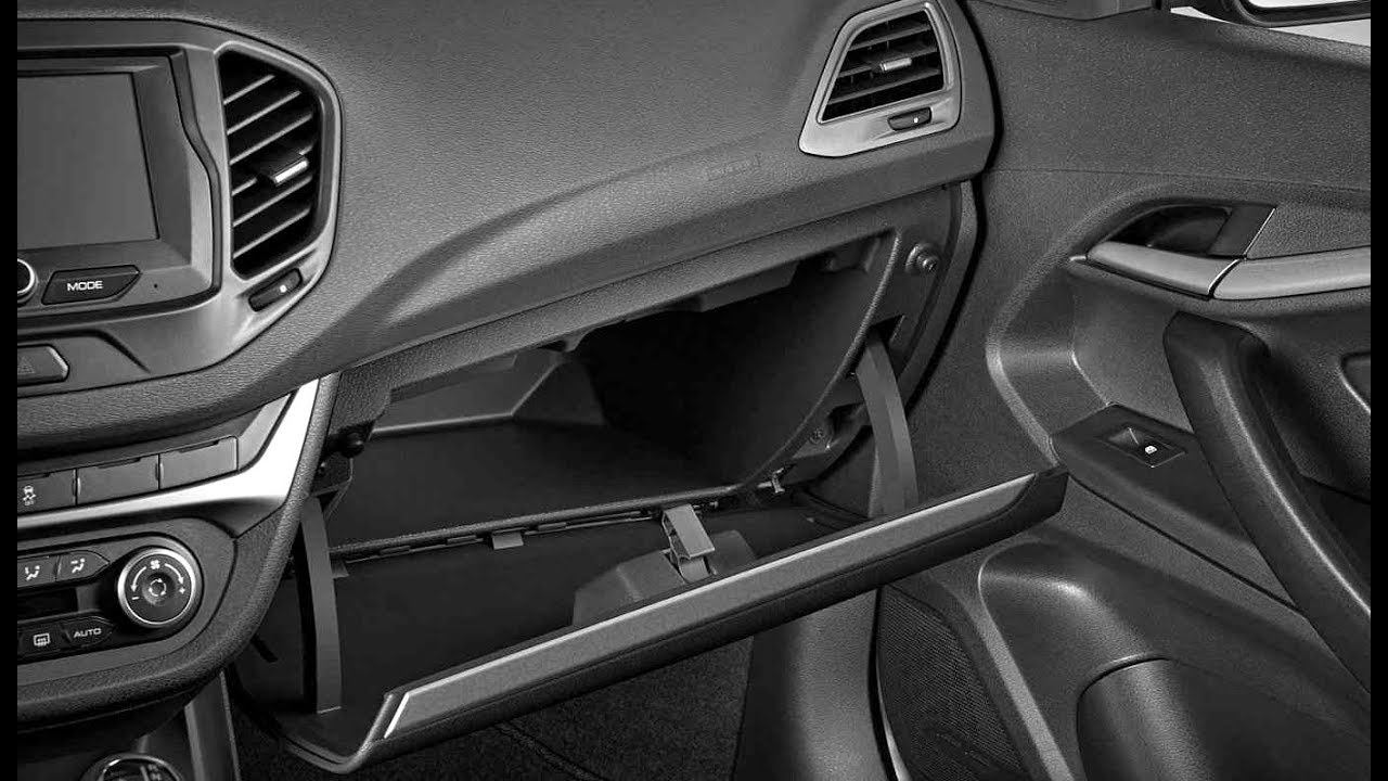 Lada Vesta 1G. Снятие бардачка