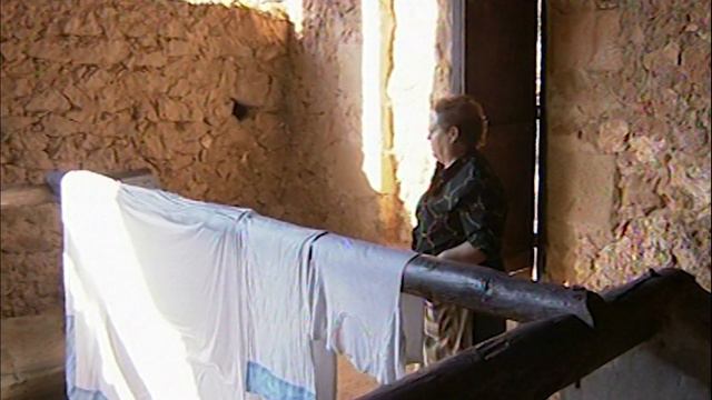 AZULETE o AÑIL. Pigmento artesanal para blanquear ropa y pintar e higienizar viviendas | Documental смотреть онлайн
