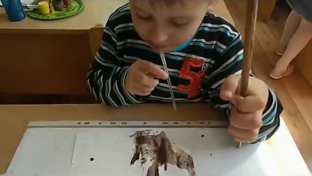 НЕТРАДИЦИОННОЕ РИСОВАНИЕ. Осеннее дерево в технике кляксография смотреть онлайн