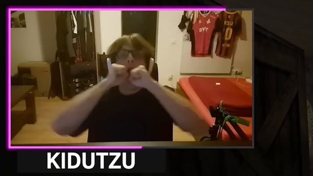 We Played Dust2 in 10 Different Games смотреть онлайн