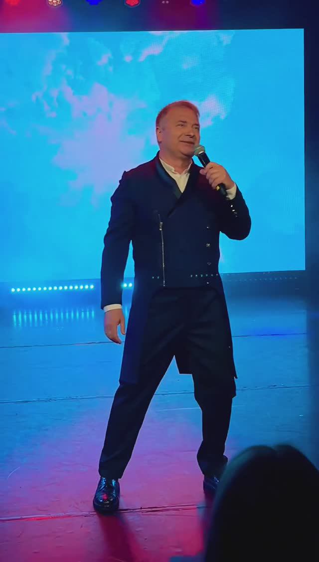 Песню приняли на УРА! Родину не выбирают! Прошу, не уезжайте из России ❤️ #shorts смотреть онлайн