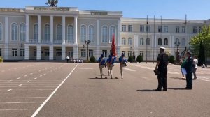 Видео 1. Торжественный марш. Знамённая группа