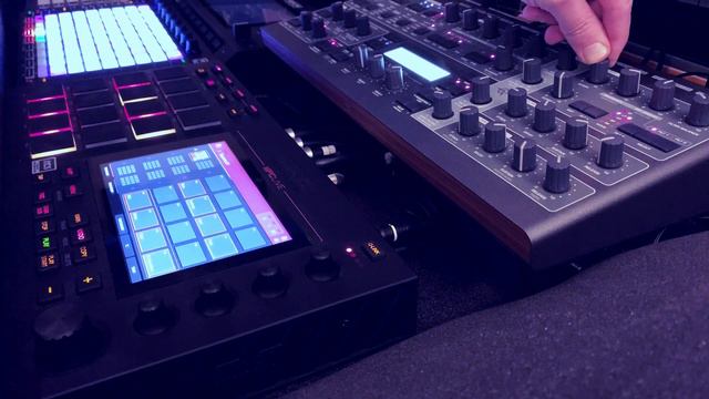 Akai MPC Live Vs Access Virus - Progressive Melodic House EDM Trance Performance Jam