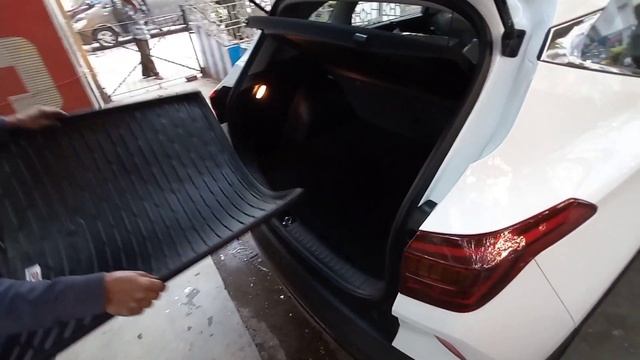 Buying Accessories For Our NEW Kia Seltos HTX! смотреть онлайн