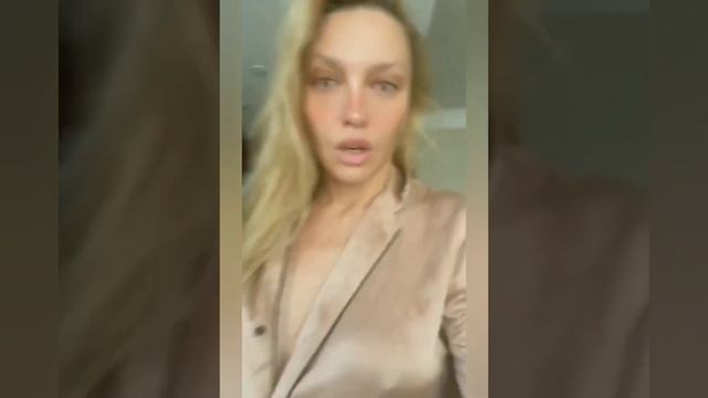 Оля Полякова. Обвалился потолок смотреть онлайн