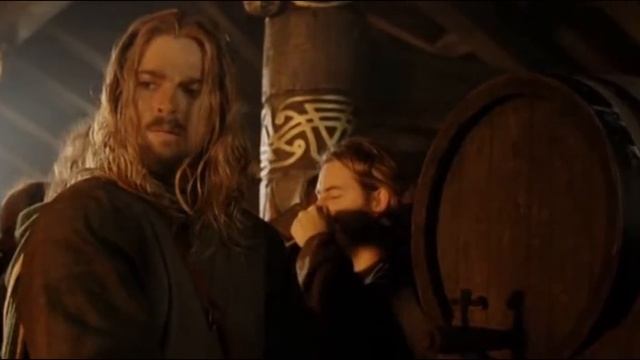 Леголас и Гимли соревнуются, кто больше выпьет смотреть онлайн