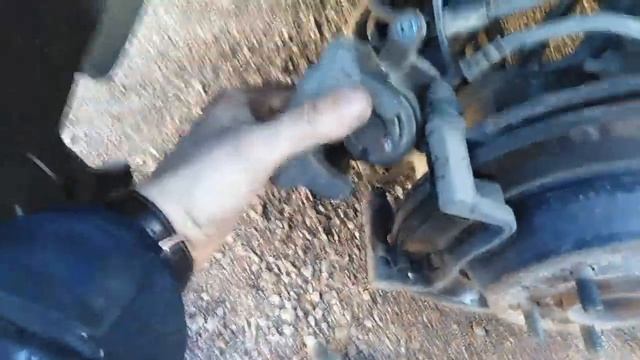 Замена задних тормозных колодок Форд Мондео 4, 2008 г смотреть онлайн