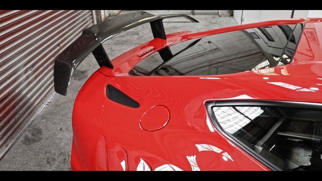 DC CUSTOMS Ferrari F12 Custom Carbon Fibre смотреть онлайн