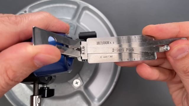 [1567] BMW M3 Door Lock Picked (2014) смотреть онлайн