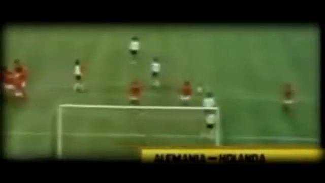 ТОП 11 ЛУЧШИХ ФУТБОЛИСТОВ ЗА ВСЮ ИСТОРИЮ смотреть онлайн