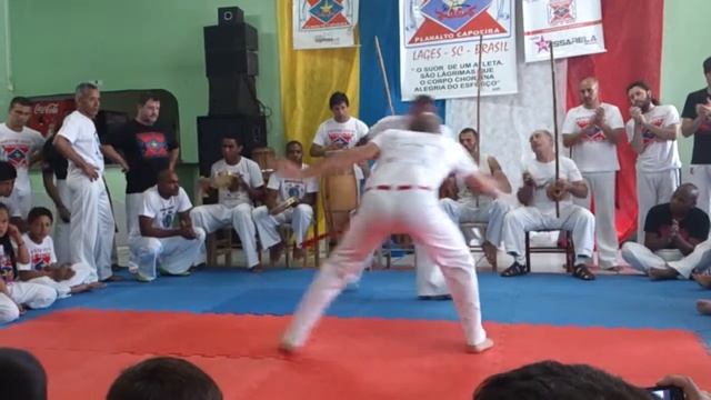 Planalto Capoeira - Formatura Mestre Silvio смотреть онлайн