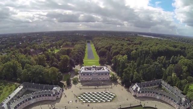 Dusseldorf - Benrath - королевская усадьба смотреть онлайн