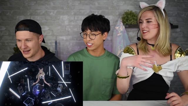 Non-League of Legends Players React to K/DA - Pop/Stars Music Video смотреть онлайн