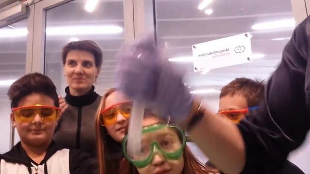 химическое извержение вулкана смотреть онлайн
