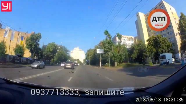 Киев, Мельникова. Очаровашка, чего стоим, кого ждем? Если что, левый ряд 80, средний 70+, Хайпане смотреть онлайн