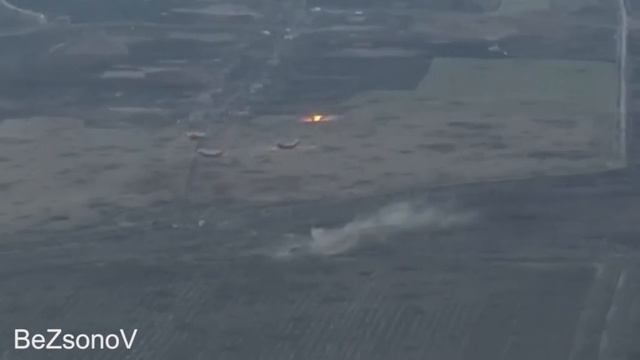 Артиллеристы 3-й бригады Народной милиции ДНР уничтожают позиции ВСУ на Горловском направлении. смотреть онлайн