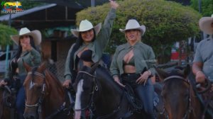 Gran_CABALGATA_en_Fiestas_de_Roldanillo_-_Valle_😍_COLOMBIA_