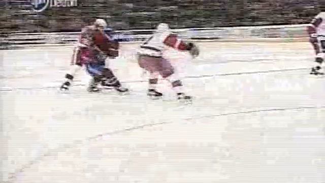 Andrei Markov scores vs Red Wings from Oleg Petrov pass (17 oct 2002) смотреть онлайн