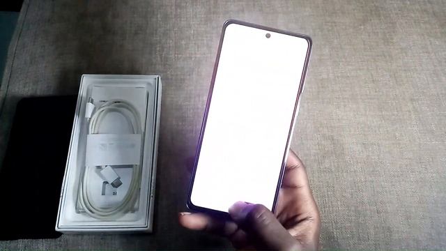 The Samsung galaxy A73 5G late unboxing and 7 month user update . смотреть онлайн