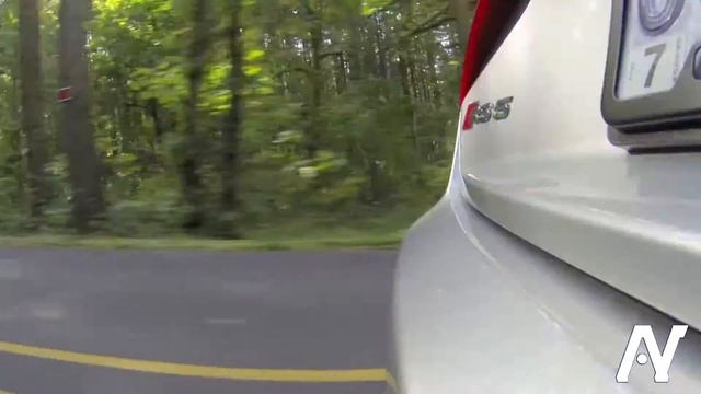 2013 Audi RS5 Review Teaser смотреть онлайн