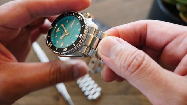 Seiko 5 Sports 38mm - Strapcode Super-O Boyer DressKX смотреть онлайн