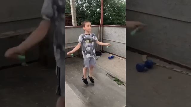 Скакалка тренируемся прыгать смотреть онлайн