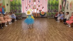 «Ромашки»Танец 8 марта в детском саду Музыкальный руководитель Зайцева марина Владимировна