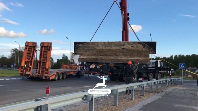 Возле Гродно уронили железобетонную конструкцию смотреть онлайн