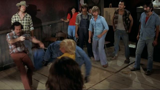 Чак Норрис против всех — Разрушитель Разрушитель (1977) смотреть онлайн