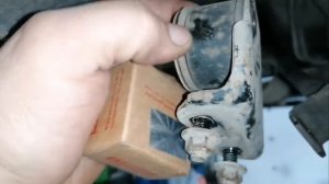 Ниссан Альмера Классик люфт кулисы. Болтается рячаг переключения передач.