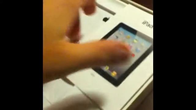 Apple IPad 2 Unboxing смотреть онлайн
