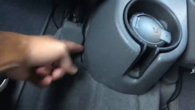 Adding Foot Well Under Glow to my girlfriends 2006 Kia Rio! ( How to included ) смотреть онлайн