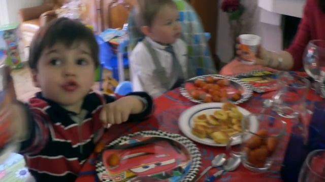 ФРАНЦИЯ! ДЕНЬ РОЖДЕНИЯ СЫНОЧКА! 2 ГОДИКА! ГОСТИ! ЕДА! ПРАЗДНИК! ПОДАРКИ! смотреть онлайн