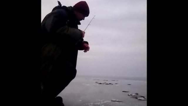 Рыбалка на ЧУДСКОМ озере 2014 смотреть онлайн