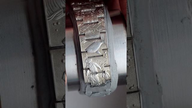 Hand engraving on the watch bracelet ⚜️ Ручная гравировка на браслете смотреть онлайн