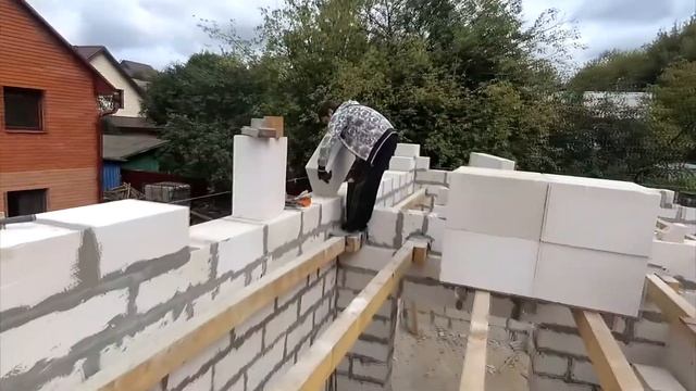 ? ДОМ ИЗ ГАЗОБЕТОНА СВОИМИ РУКАМИ - СТАРТ! смотреть онлайн