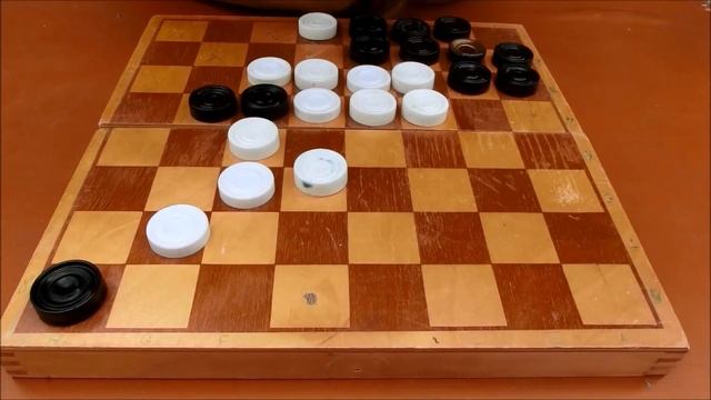 Игра в уголки смотреть онлайн