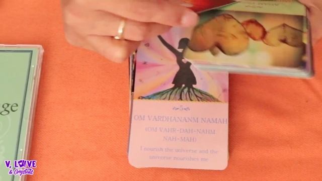 CHANTS FOR CHANGE ORACLE DECK REVIEW смотреть онлайн