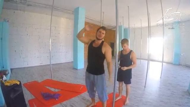 Как научиться сальто с пилона за одну тренировку (подробно) Tutorial