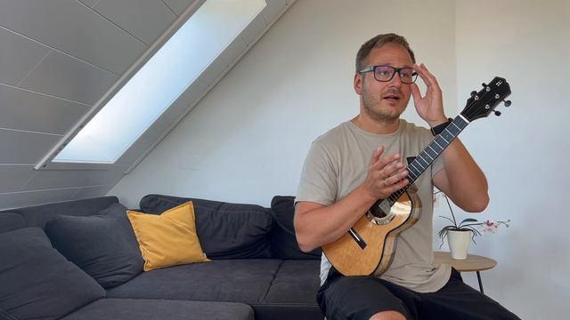 Ukulele Tutorial - LETS FALL IN LOVE - Part 2 - Chords and Rhythmn - Cover by Patrick Ranft смотреть онлайн